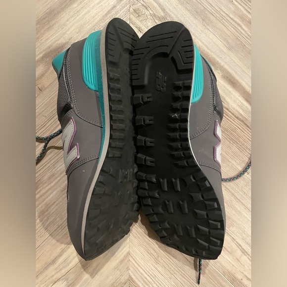 New Balance 574 - Picture 4 of 7